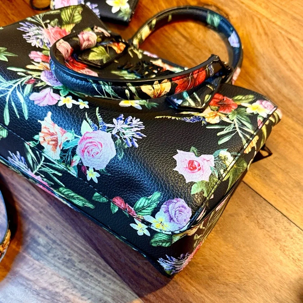 Steve Madden Floral Black Leather Women's Bag - Picture 6 of 13